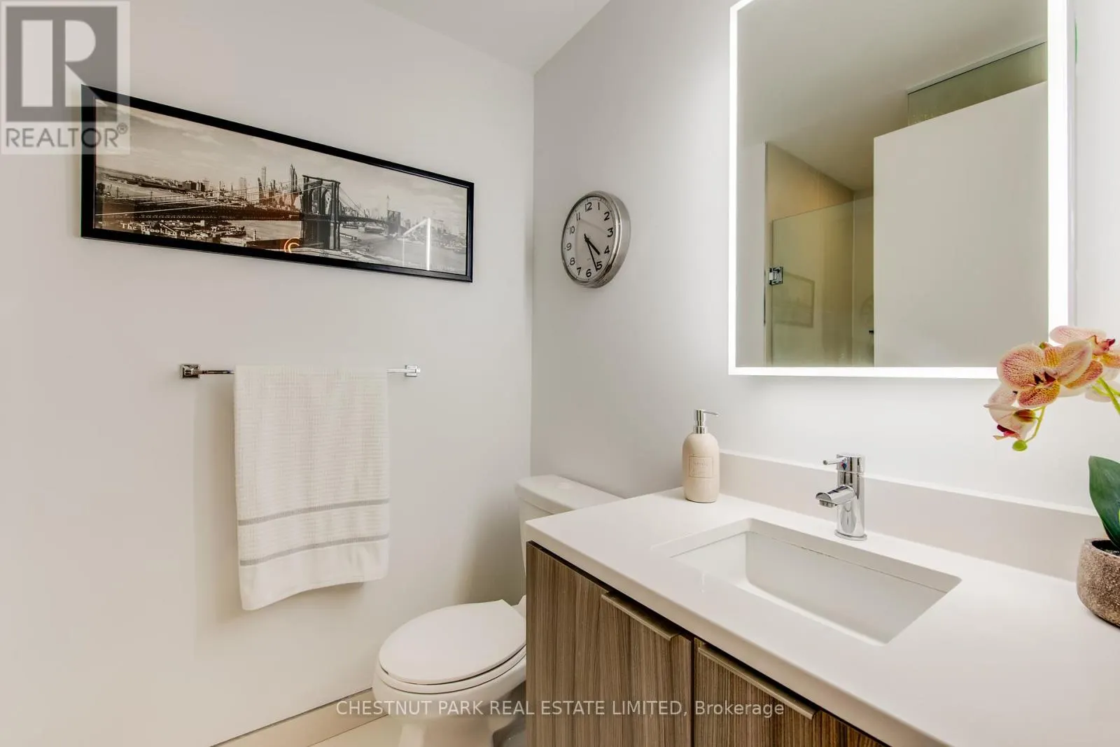614 - 223 ST. CLAIR AVENUE W