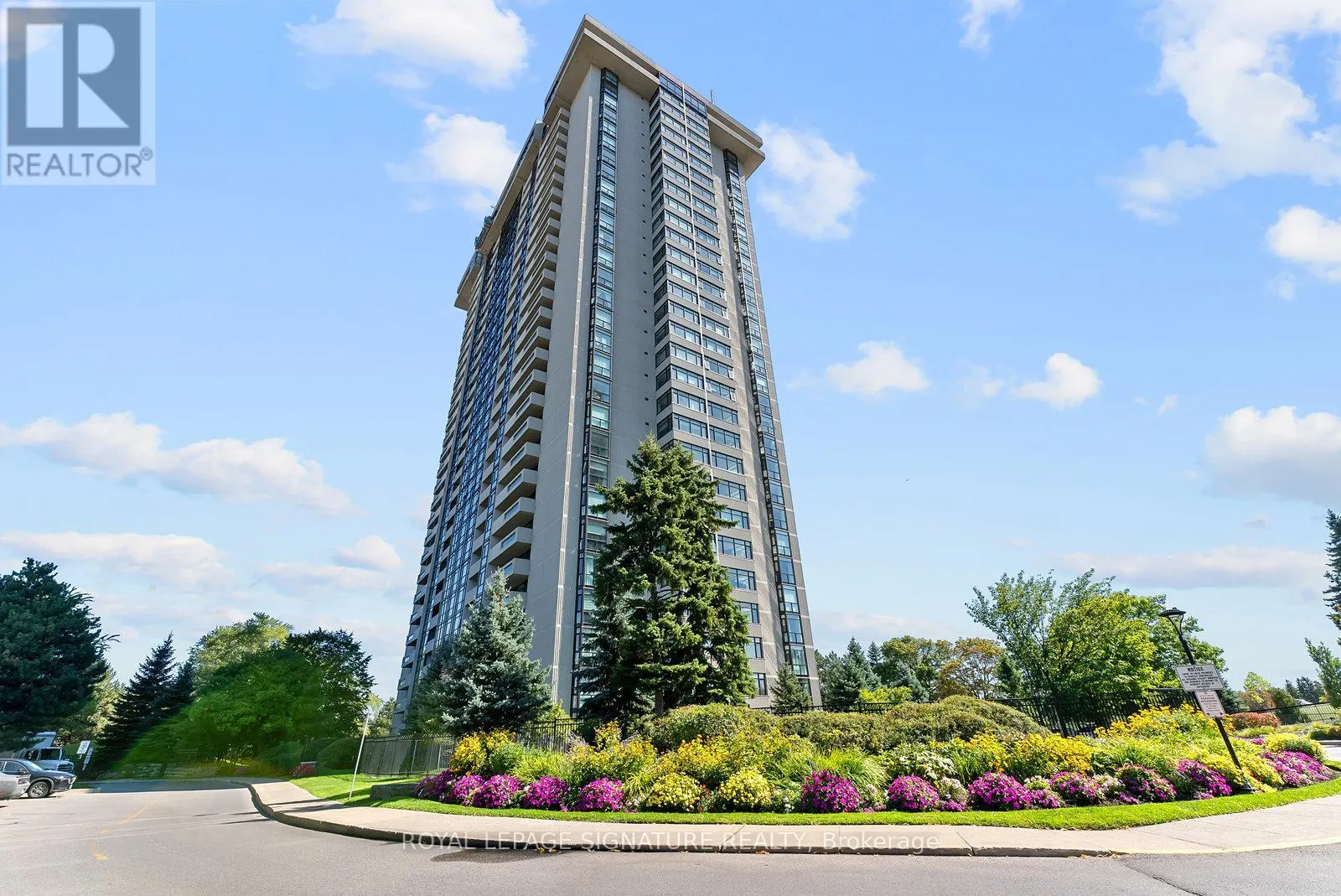 404 - 1555 FINCH AVENUE E