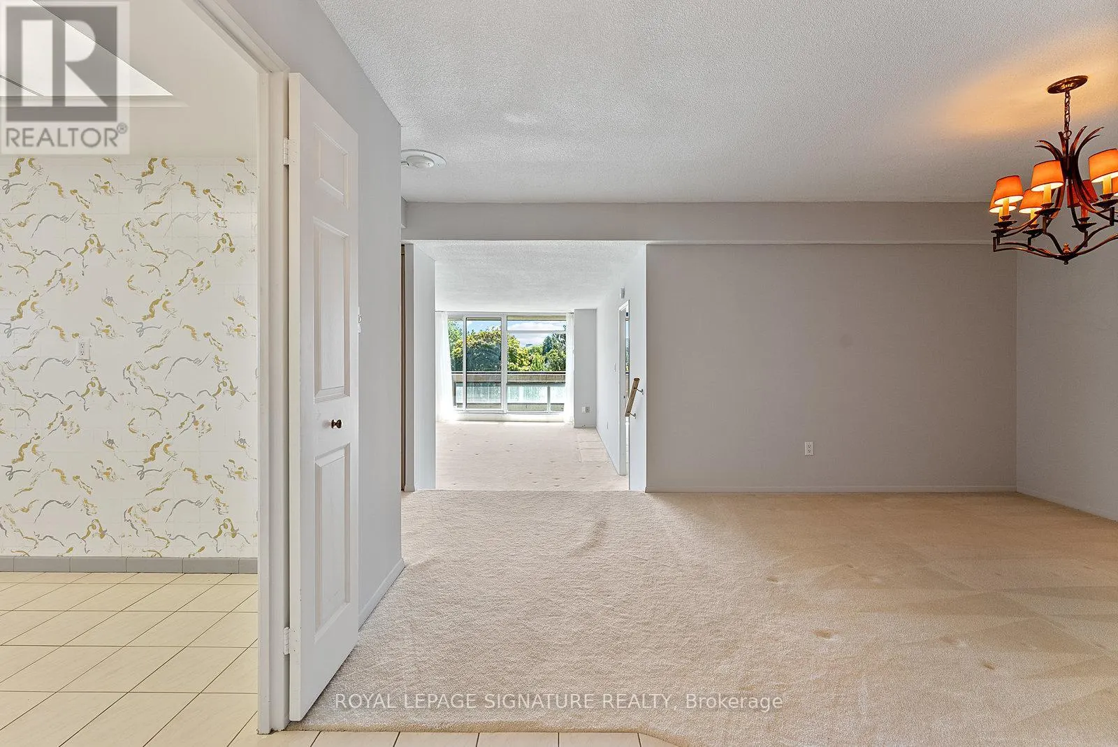 404 - 1555 FINCH AVENUE E