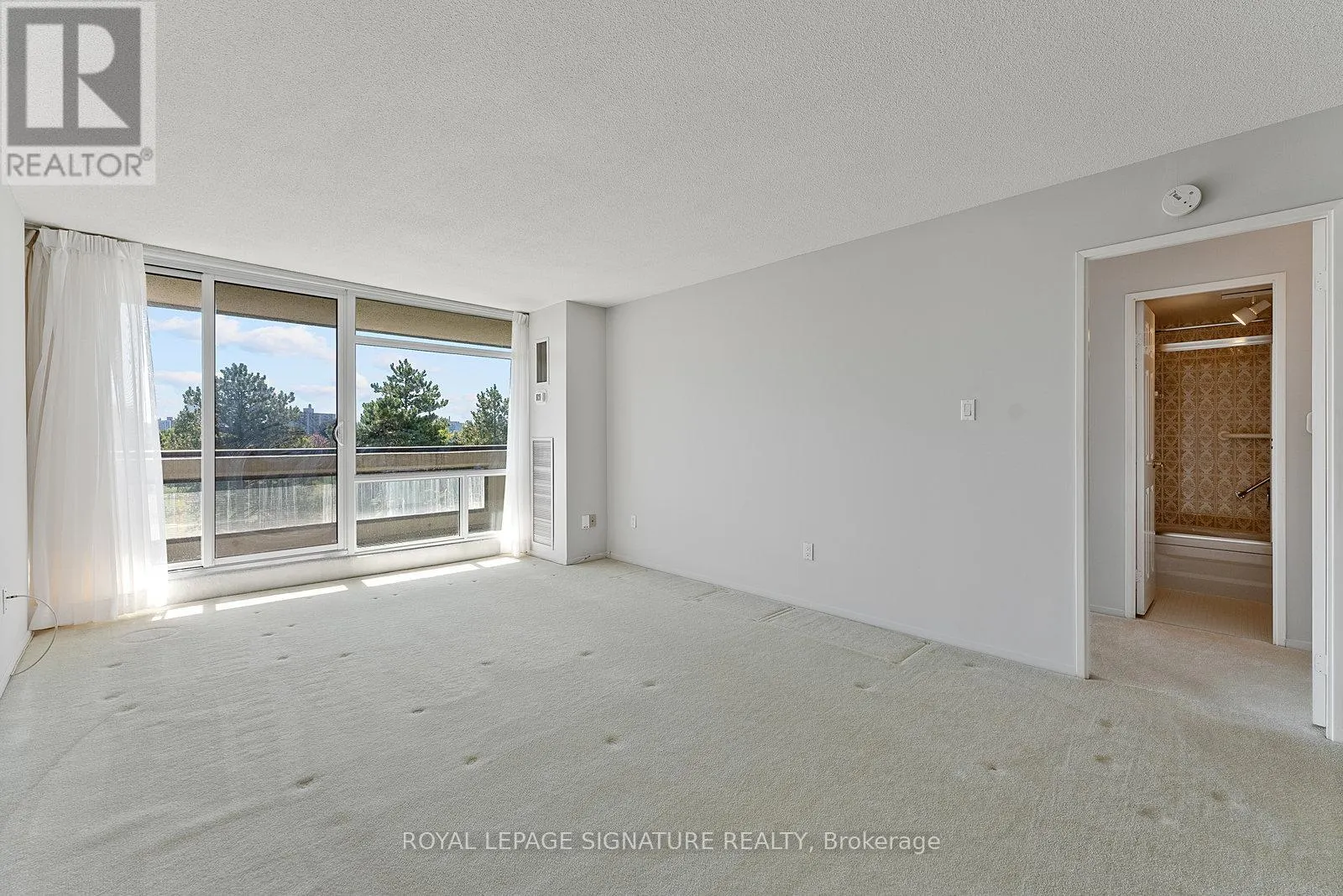 404 - 1555 FINCH AVENUE E