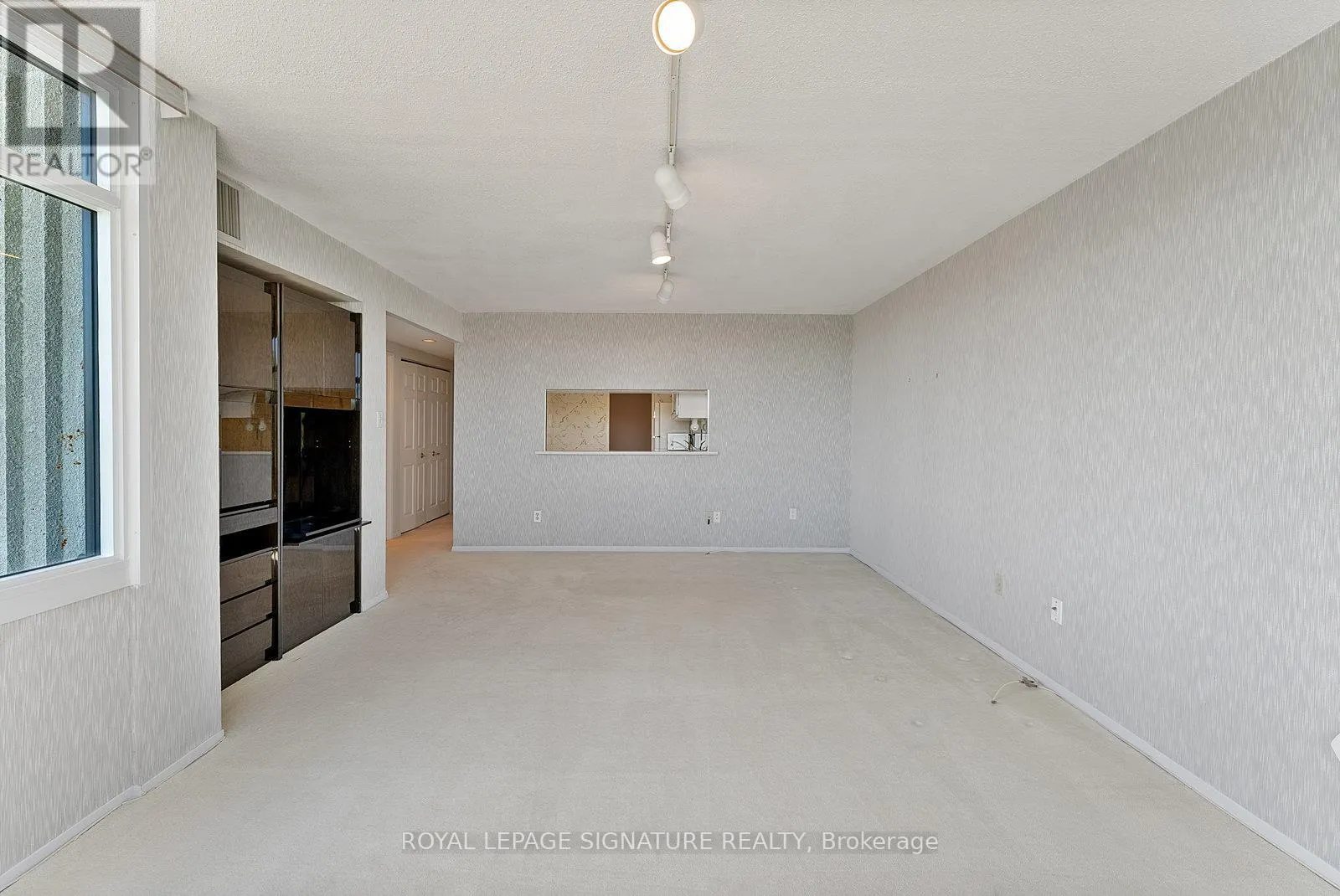 404 - 1555 FINCH AVENUE E