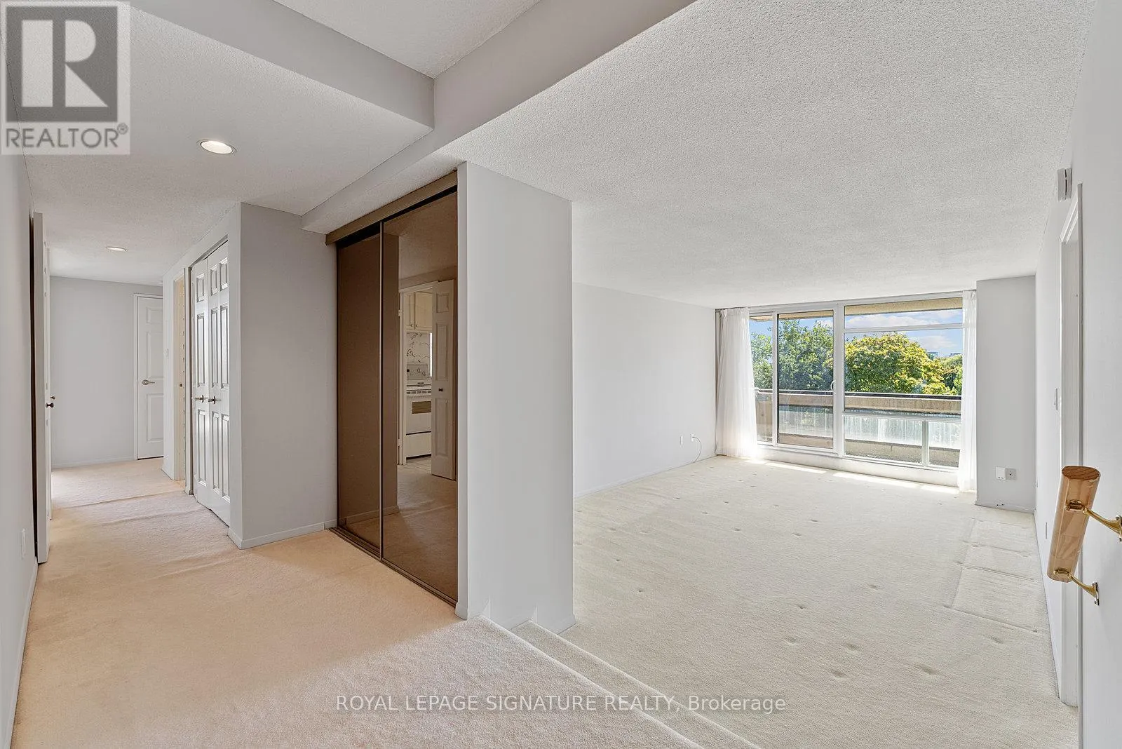 404 - 1555 FINCH AVENUE E