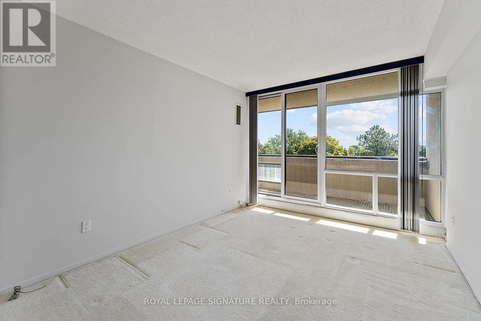 404 - 1555 FINCH AVENUE E