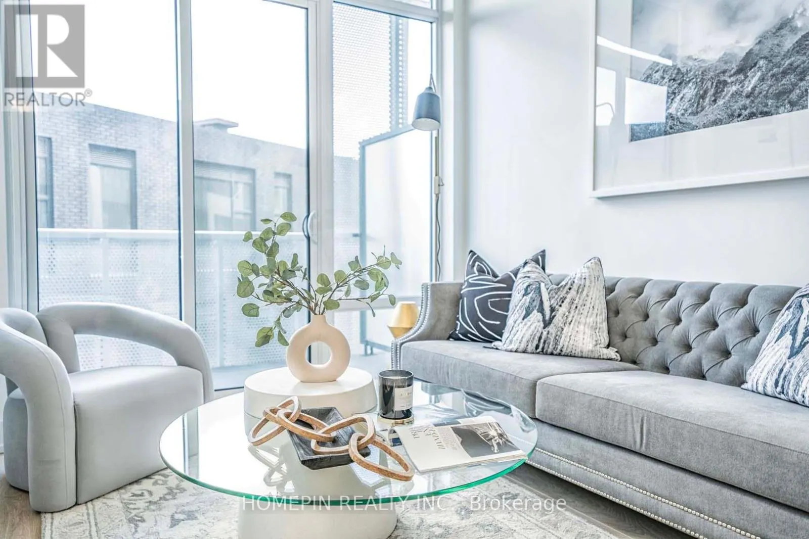 611 - 25 ADRA GRADO WAY