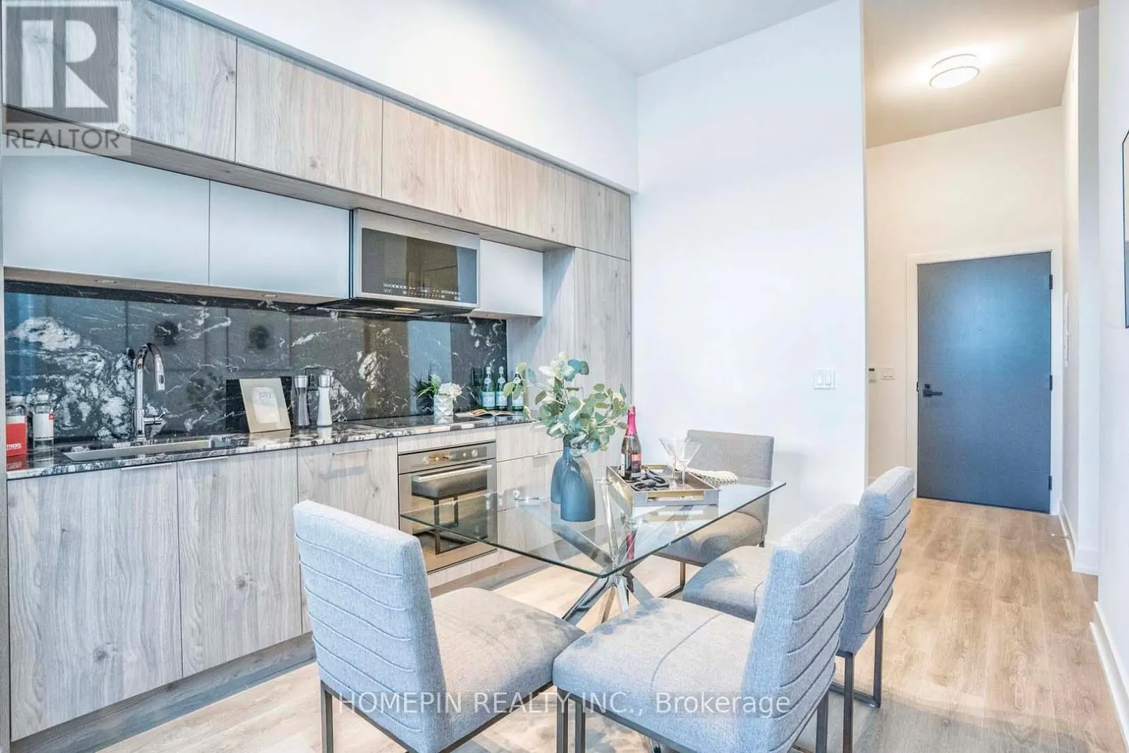 611 - 25 ADRA GRADO WAY
