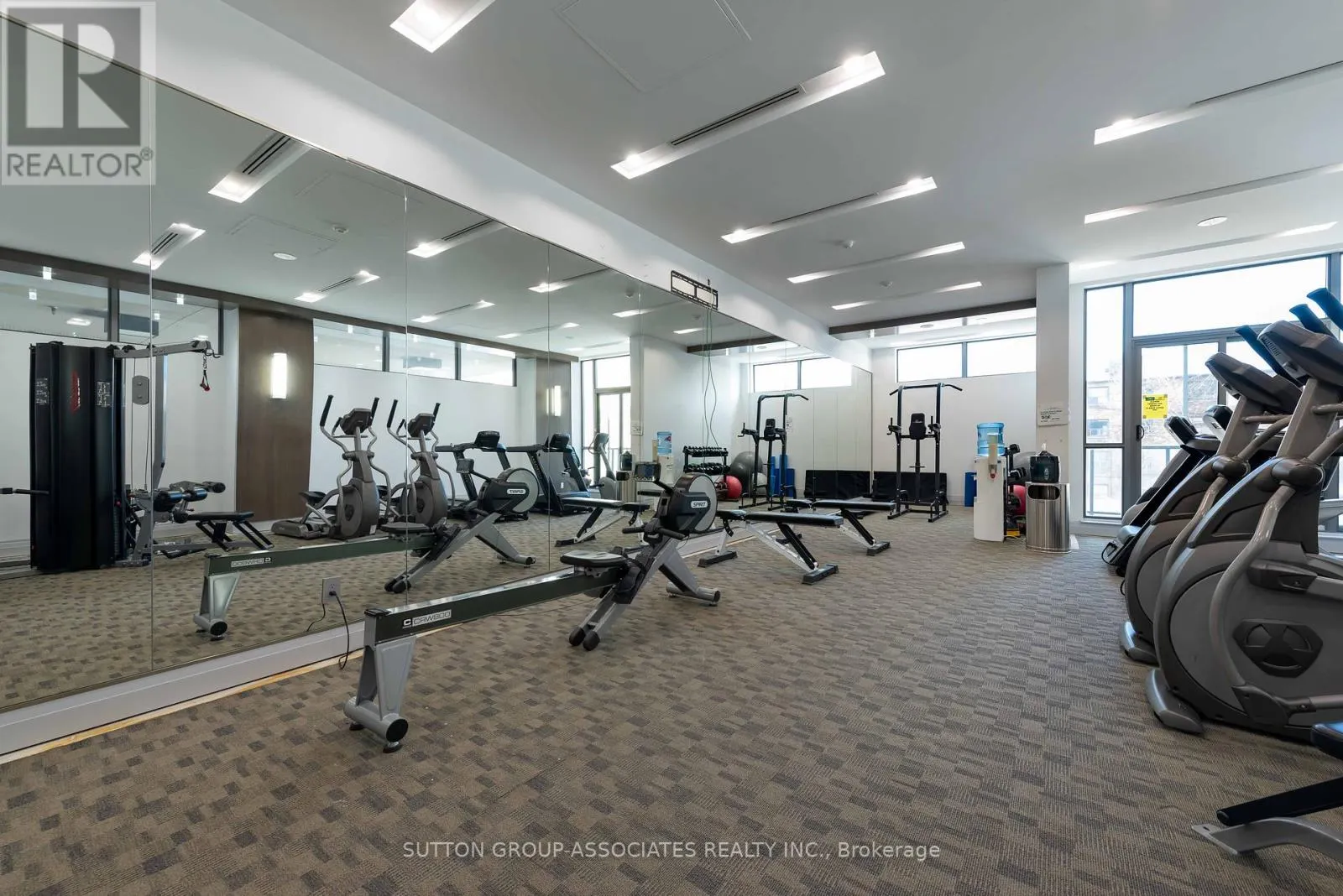 1502 - 530 ST. CLAIR AVENUE W