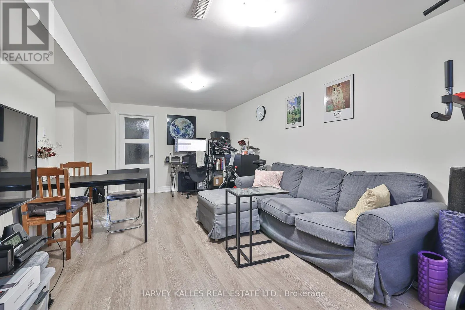 72 CRAIGMORE CRESCENT