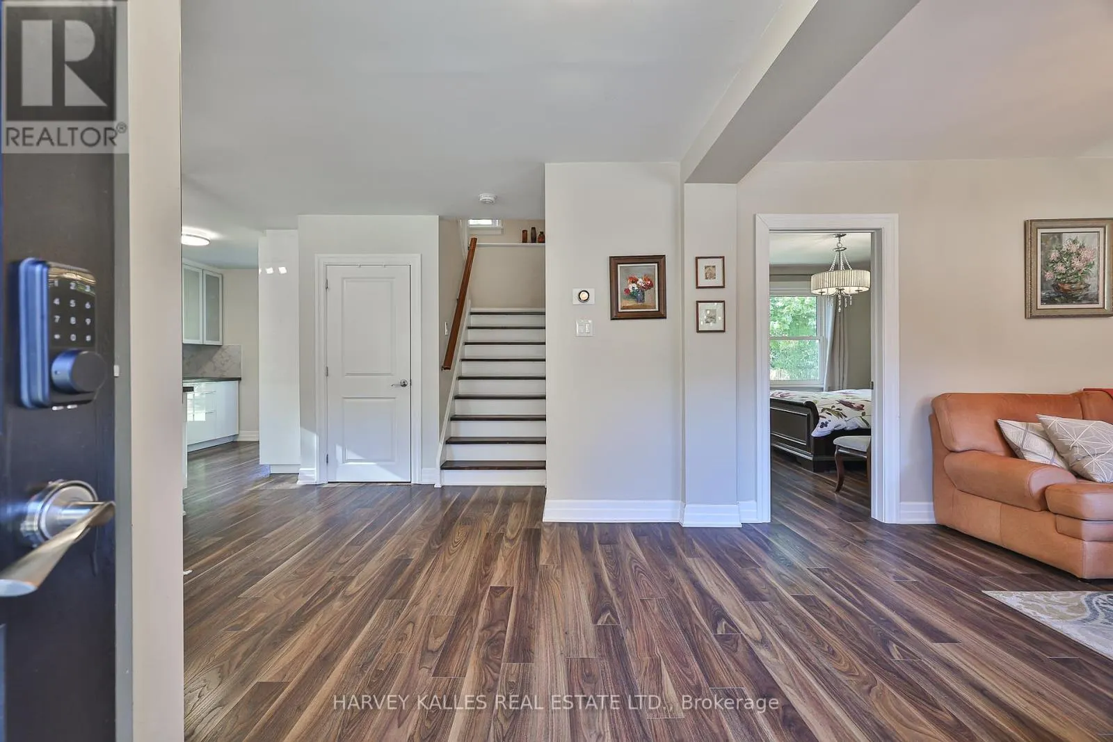 72 CRAIGMORE CRESCENT