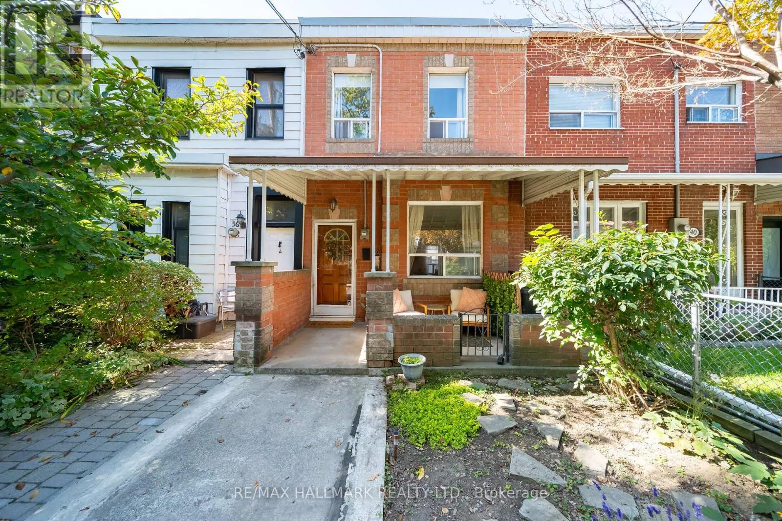 38 BROOKFIELD STREET