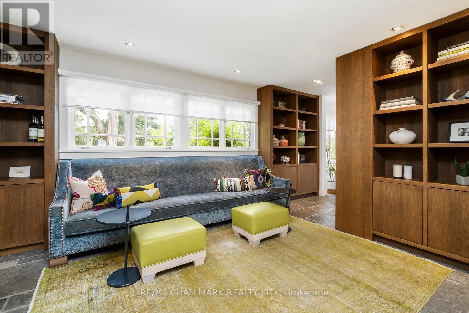 78 WYCHWOOD PARK