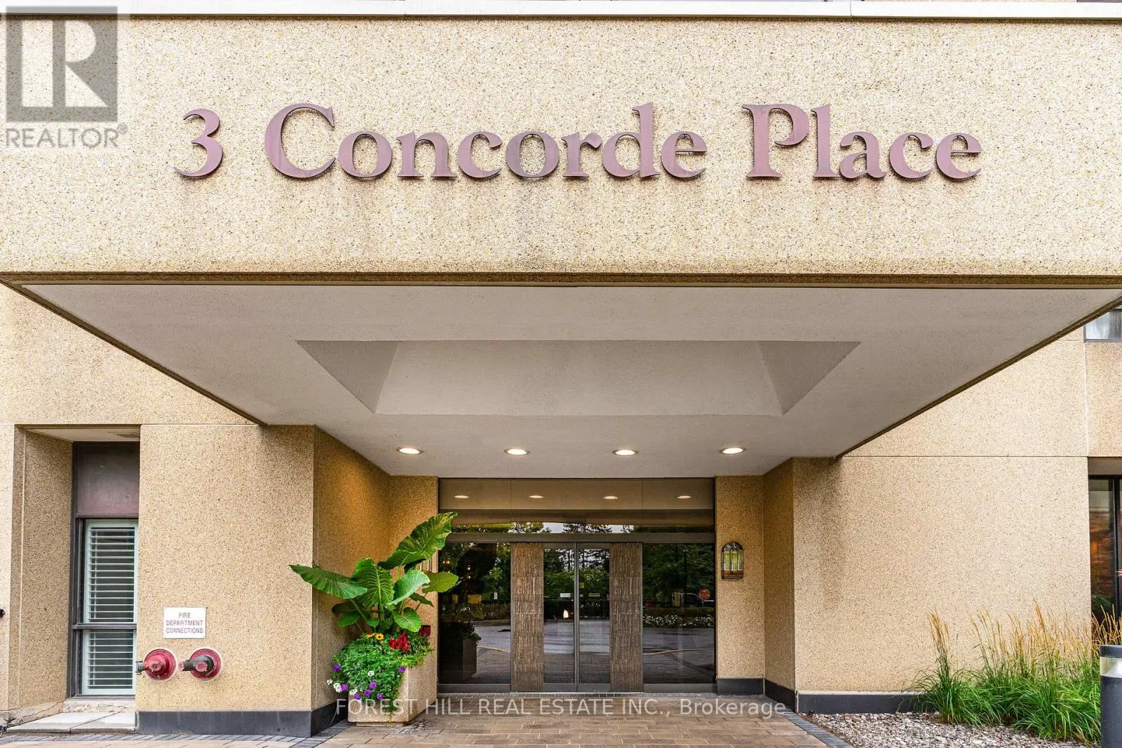 2004 - 3 CONCORDE PLACE