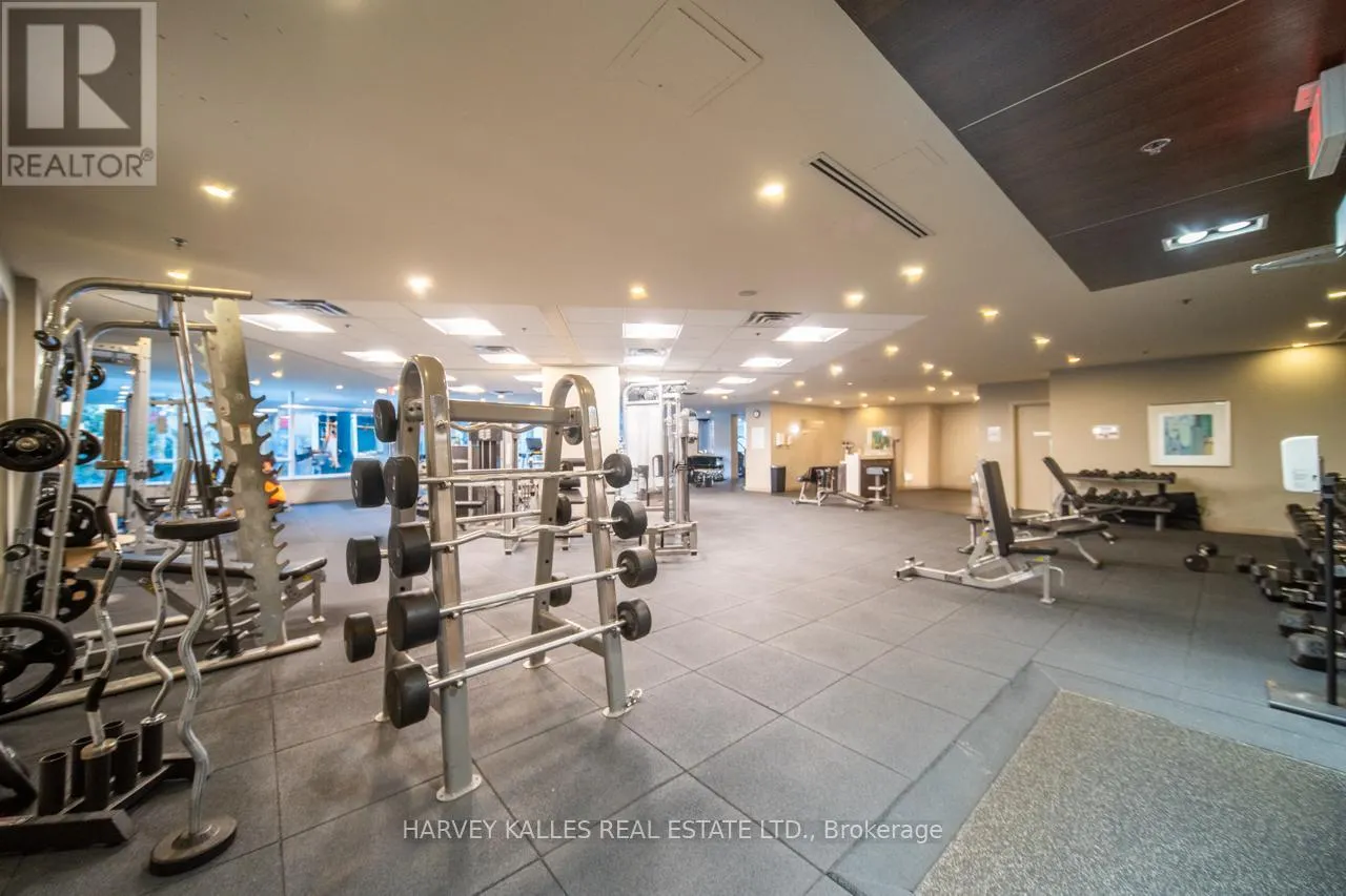 4003 - 33 BAY STREET