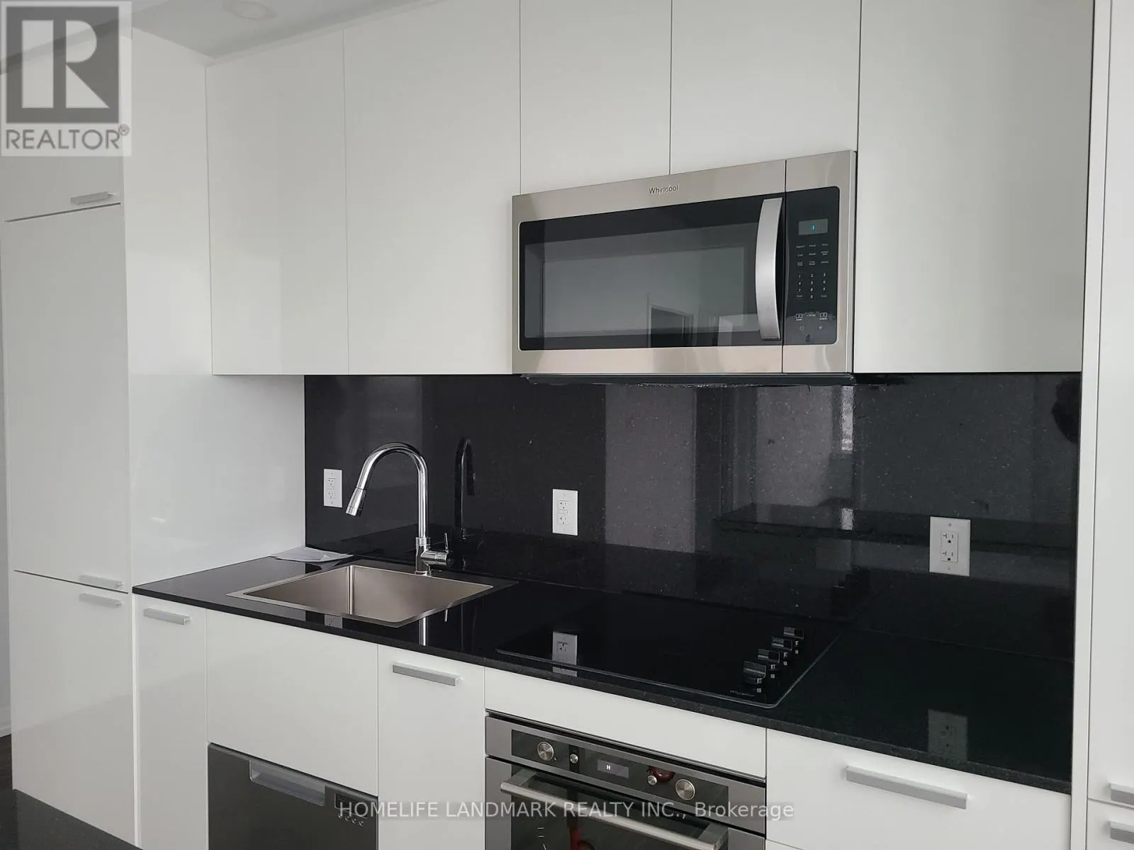 2902 - 75 CANTERBURY PLACE