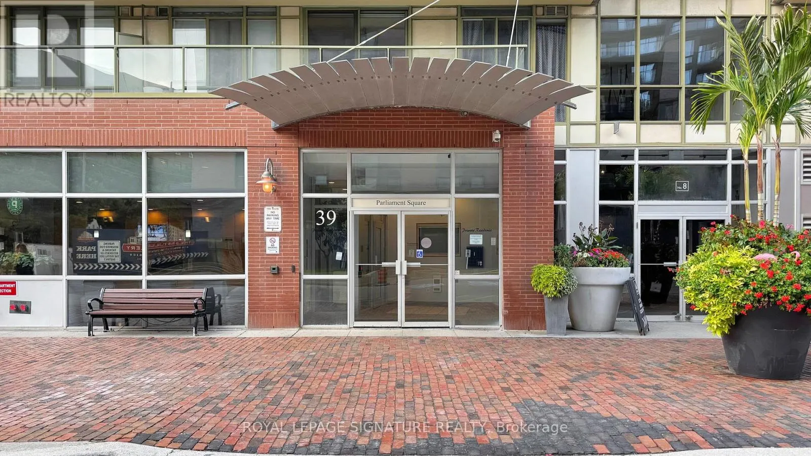 715 - 39 PARLIAMENT STREET
