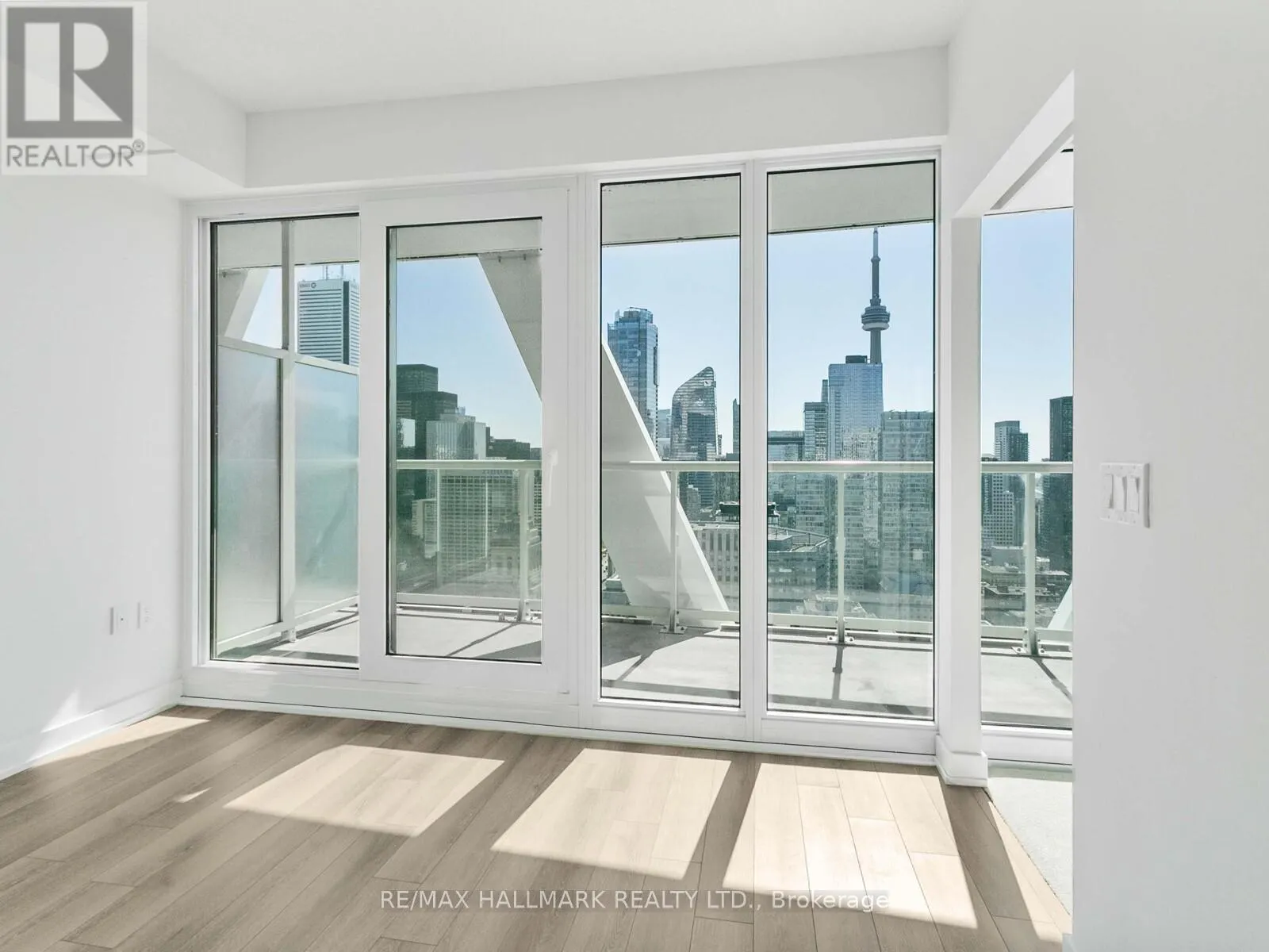 3217 - 230 SIMCOE STREET