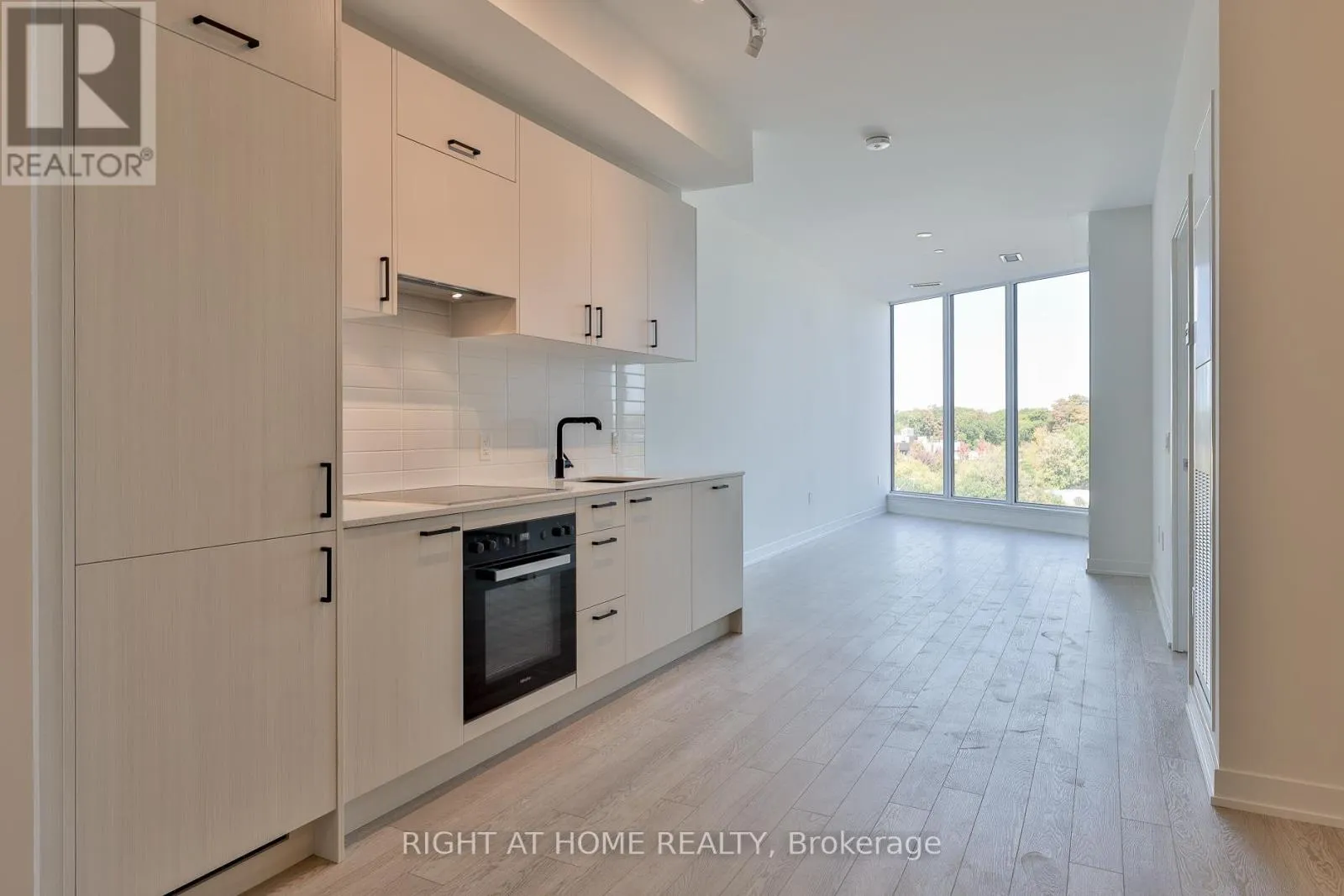 616 - 1 KYLE LOWRY RD ROAD