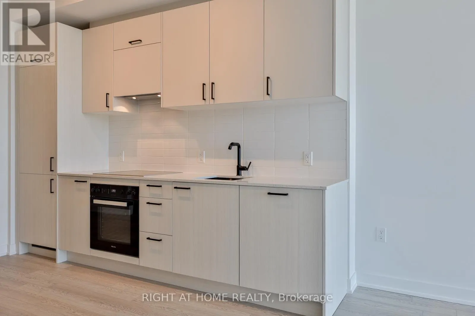 616 - 1 KYLE LOWRY RD ROAD