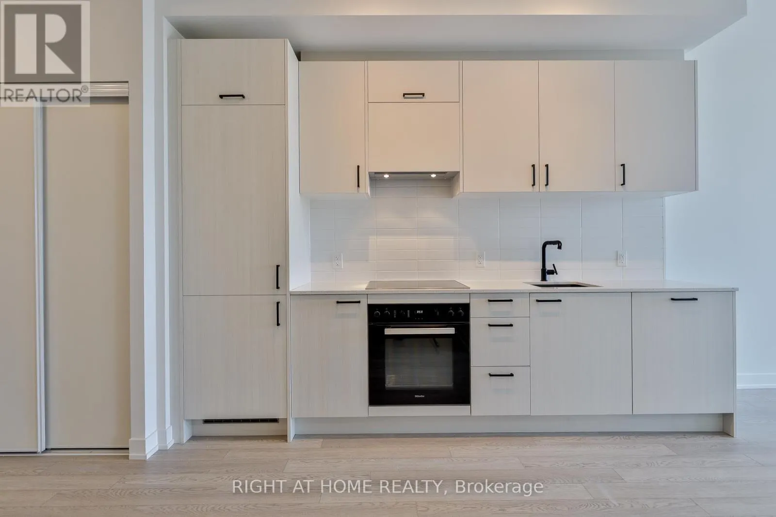 616 - 1 KYLE LOWRY RD ROAD