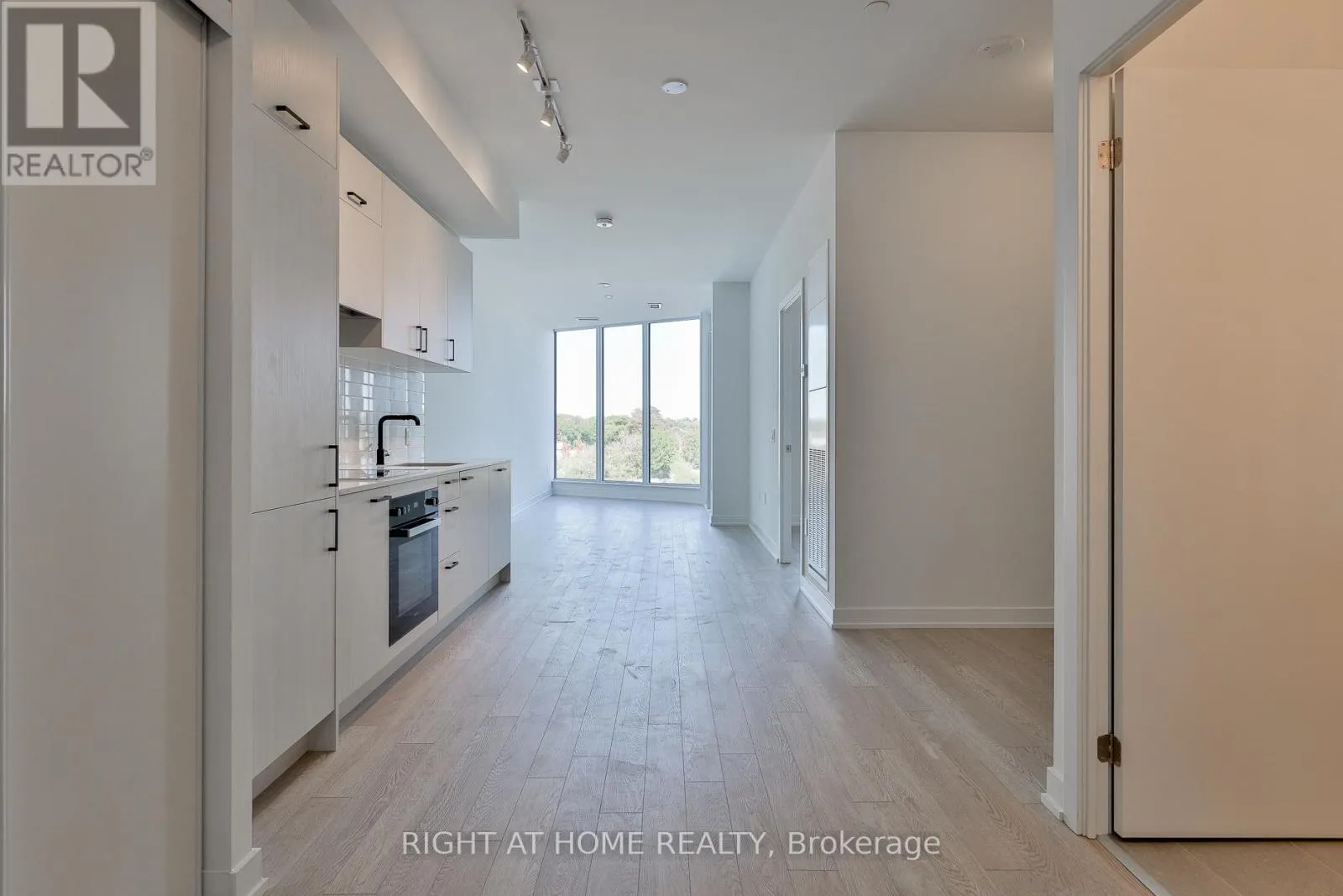 616 - 1 KYLE LOWRY RD ROAD