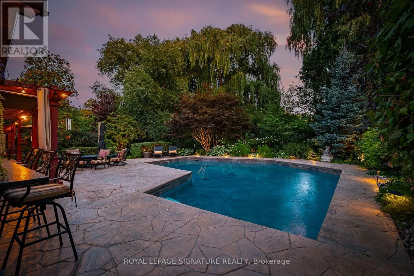 41 DENVER CRESCENT
