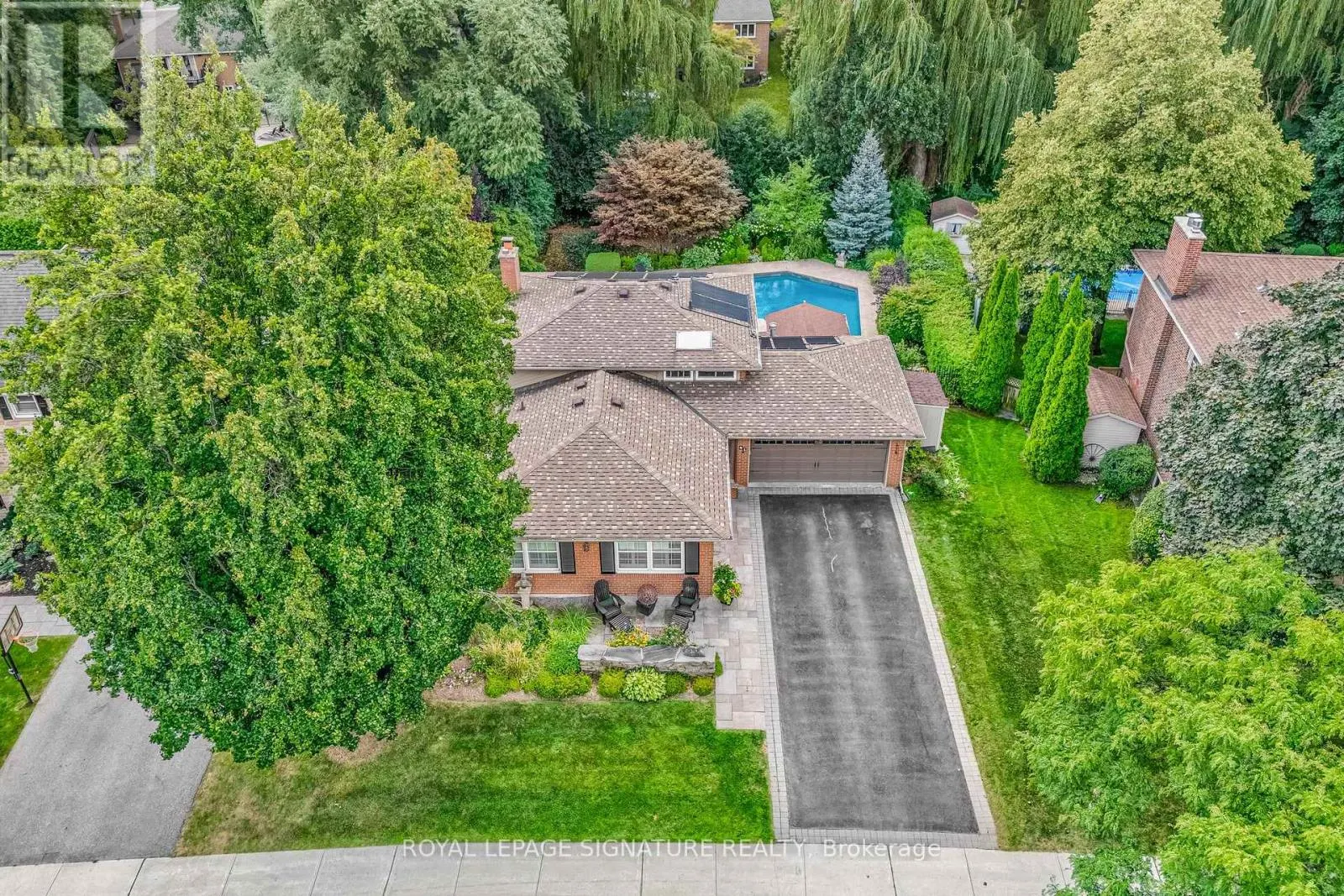 41 DENVER CRESCENT