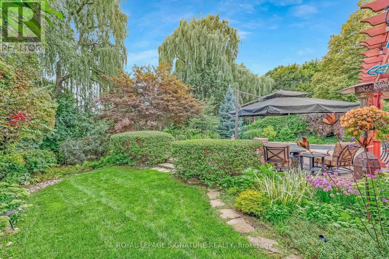 41 DENVER CRESCENT