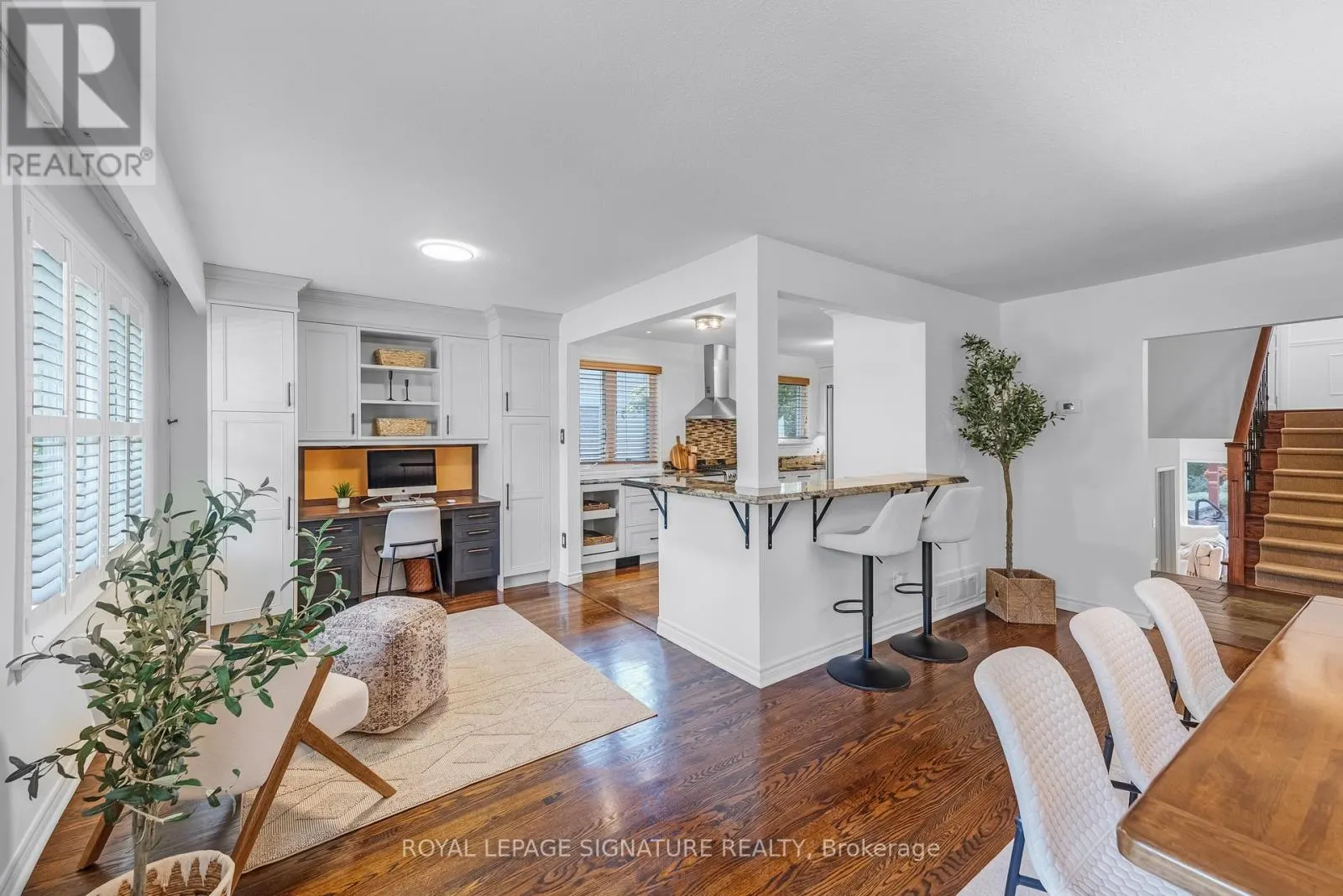 41 DENVER CRESCENT