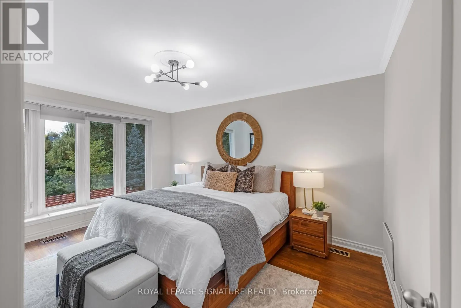41 DENVER CRESCENT