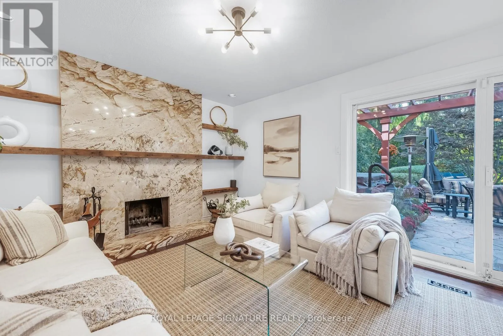 41 DENVER CRESCENT