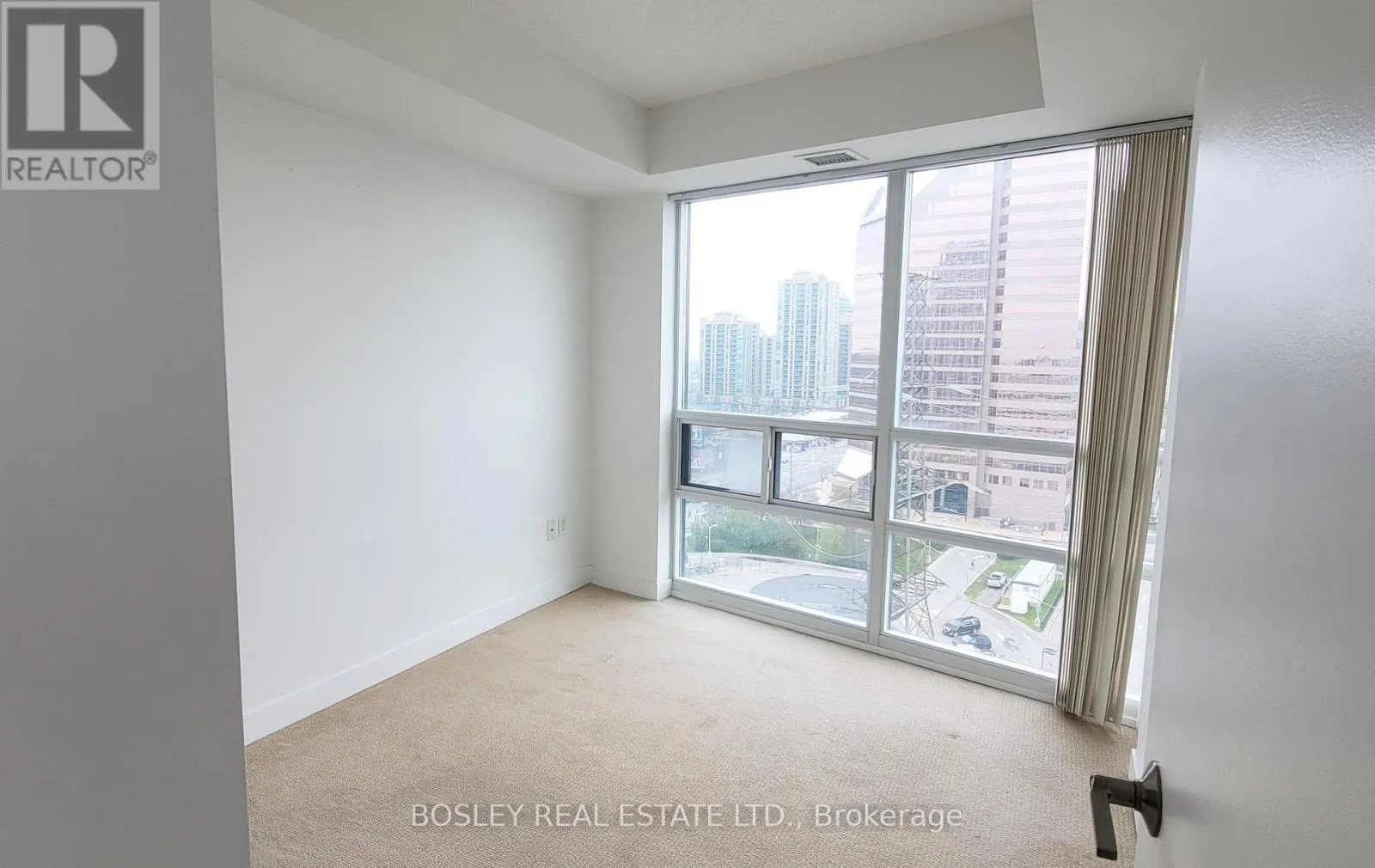1302 - 5740 YONGE STREET