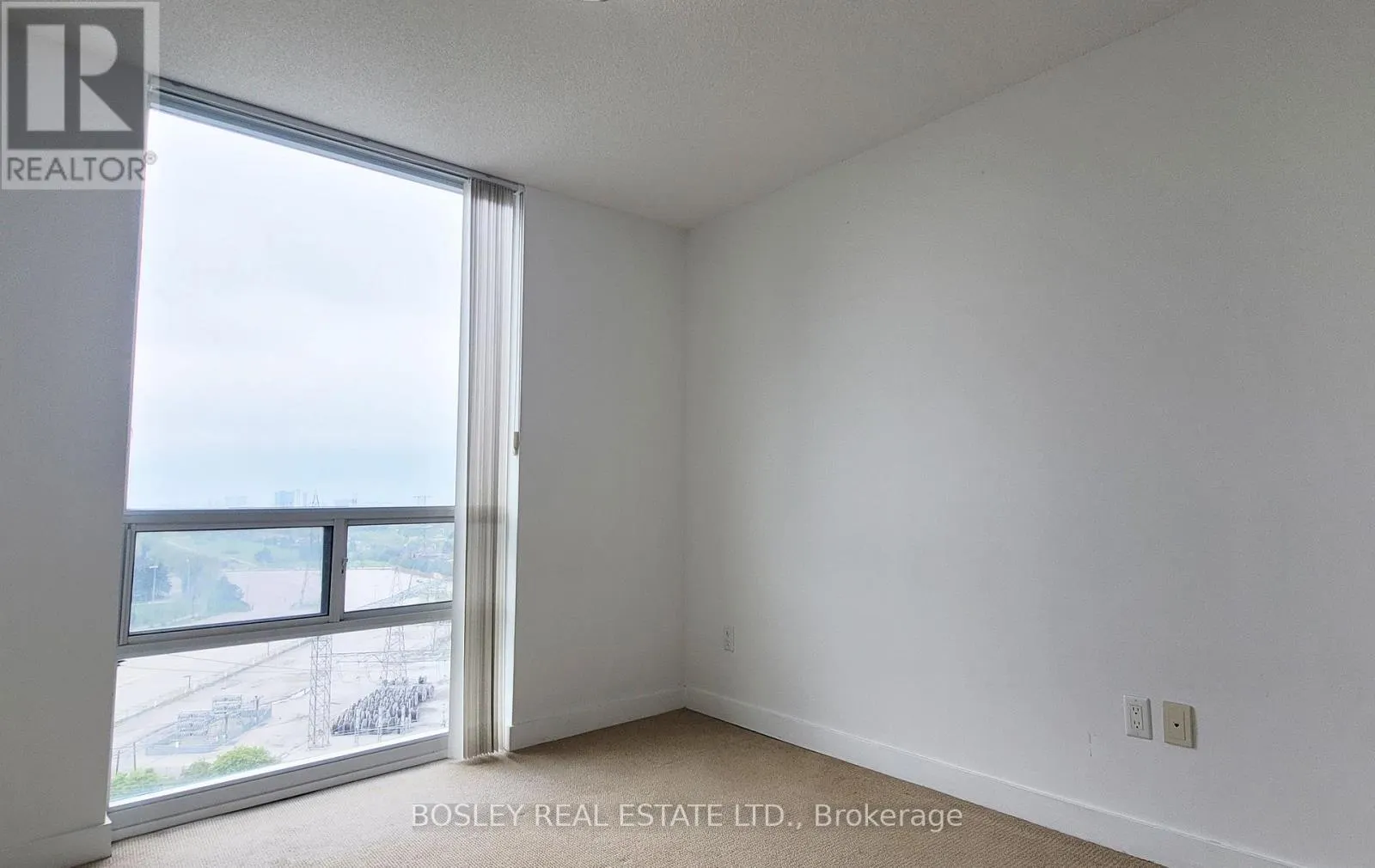 1302 - 5740 YONGE STREET