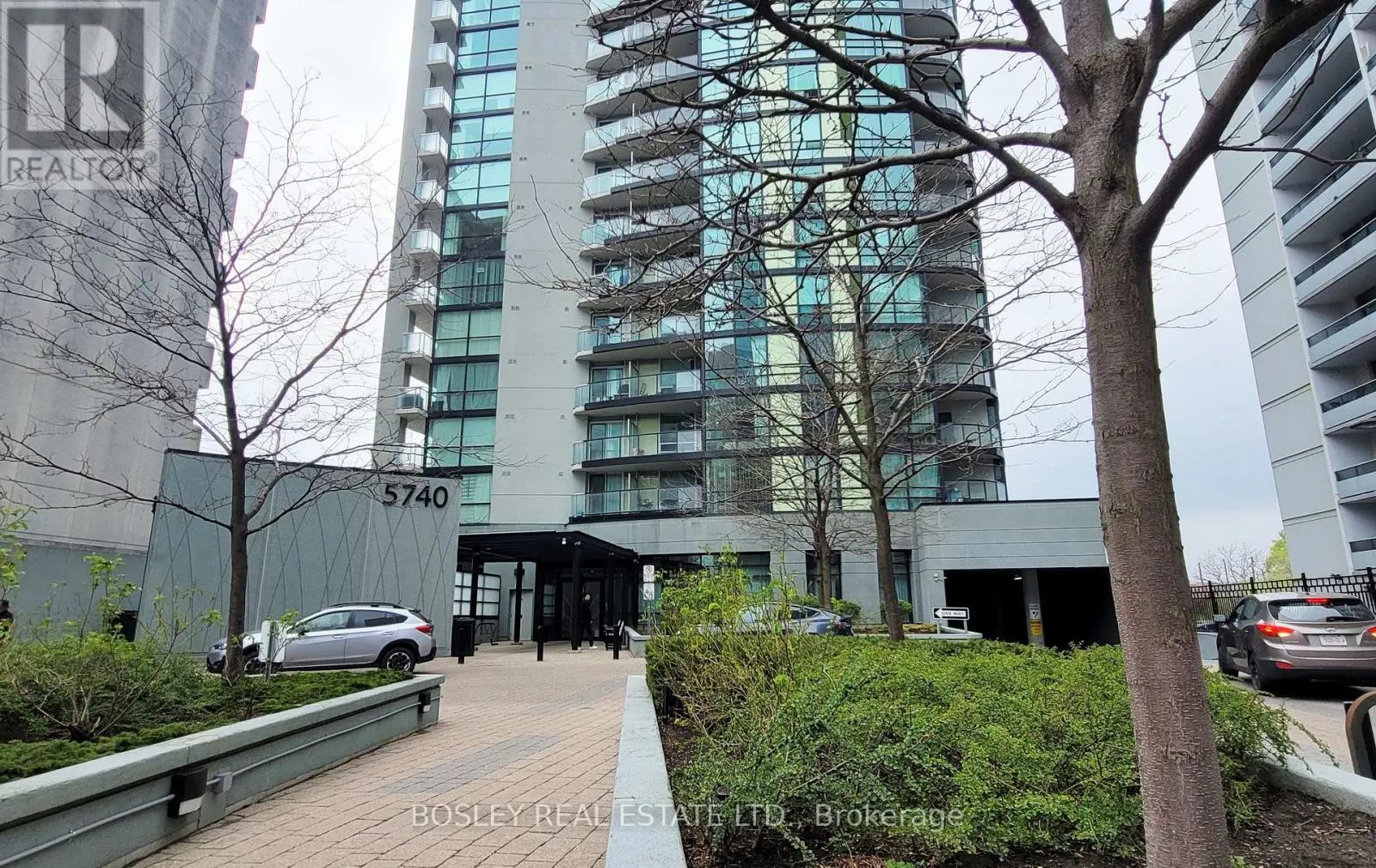 1302 - 5740 YONGE STREET