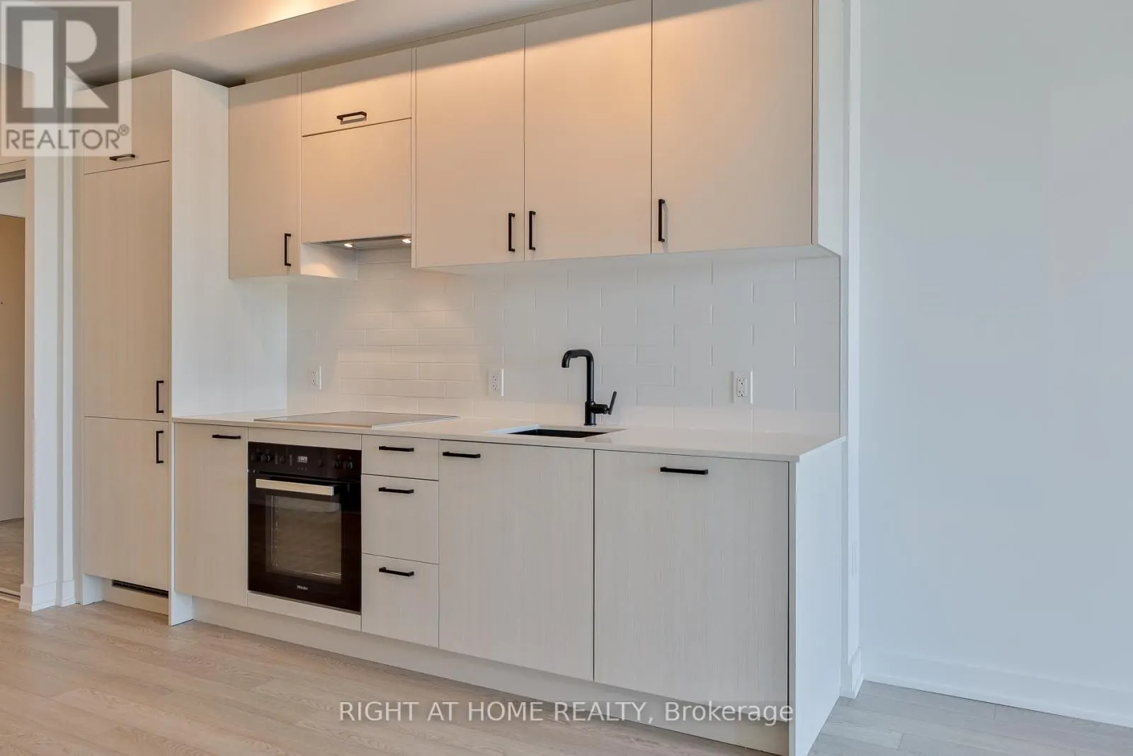517 - 1 KYLE LOWRY RD ROAD