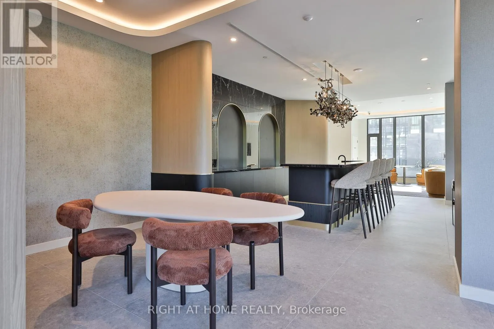 517 - 1 KYLE LOWRY RD ROAD