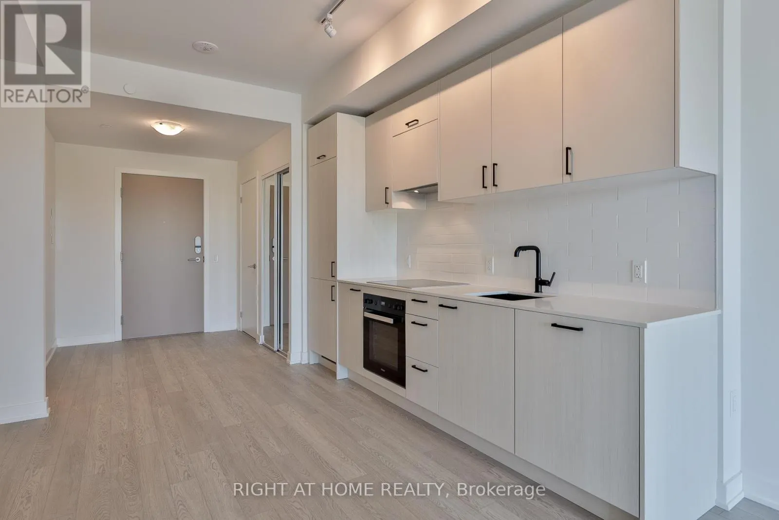 517 - 1 KYLE LOWRY RD ROAD