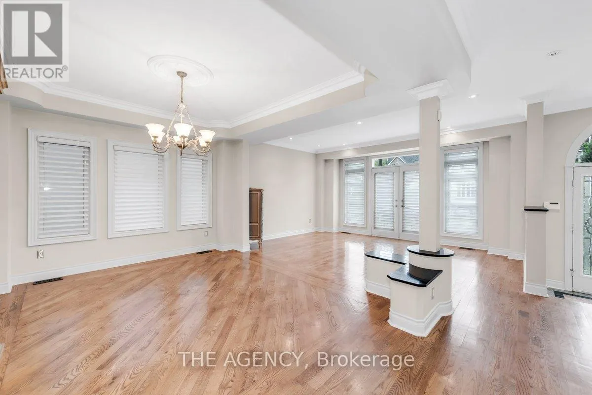 313 BROADWAY AVENUE