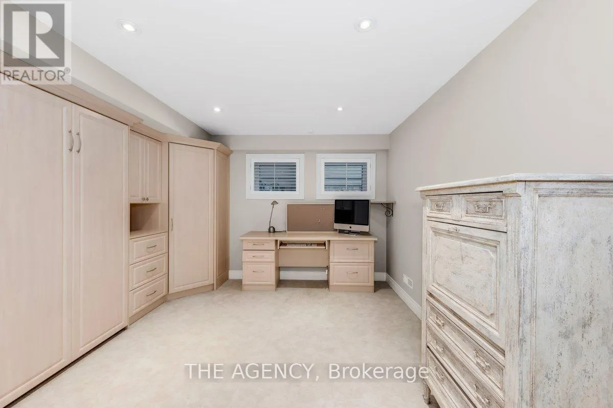 313 BROADWAY AVENUE