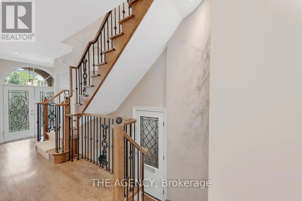 313 BROADWAY AVENUE