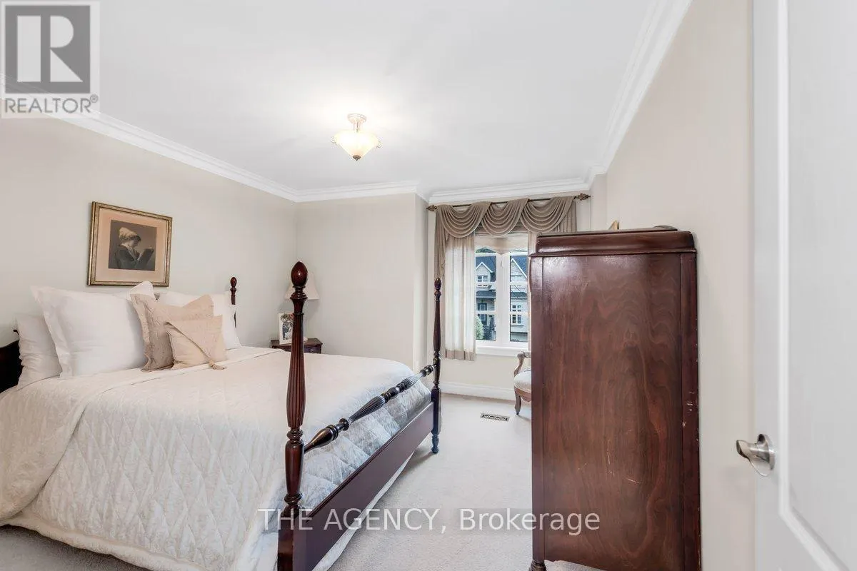 313 BROADWAY AVENUE