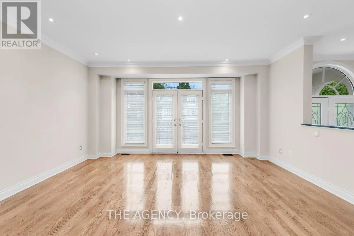 313 BROADWAY AVENUE
