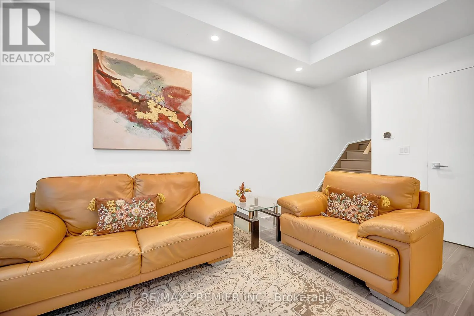 D18-#119 - 69 CURLEW DRIVE