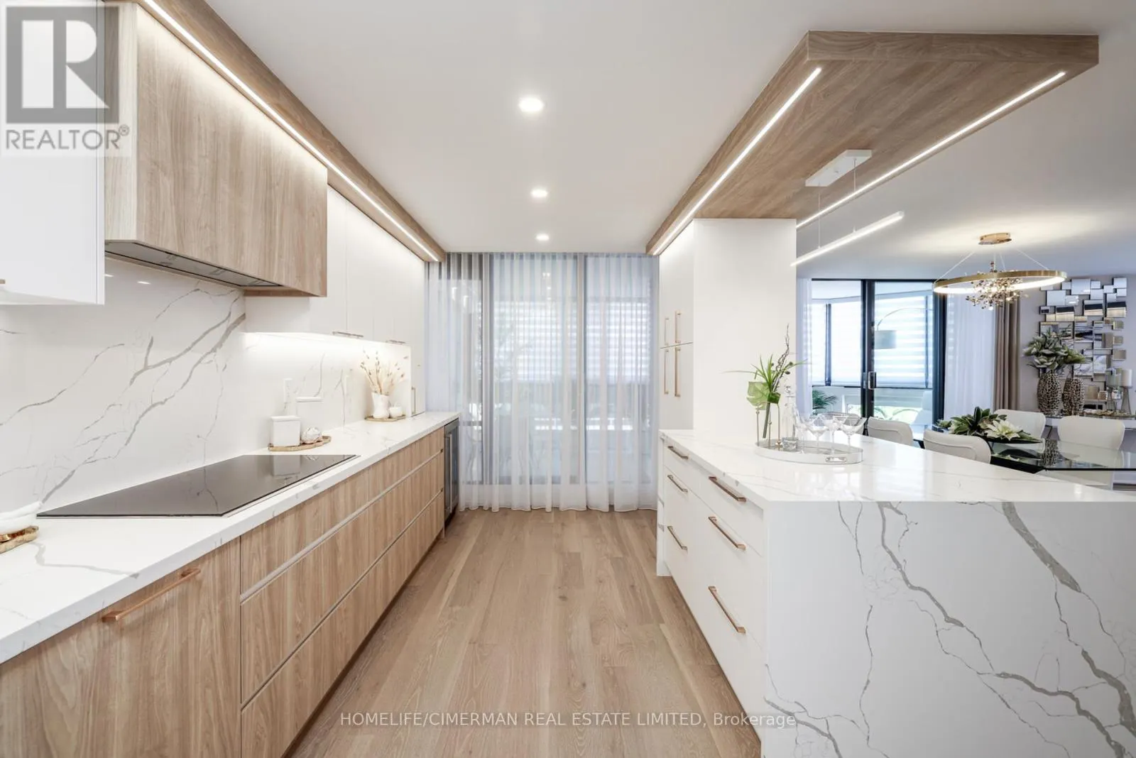 1002 - 240 HEATH STREET W