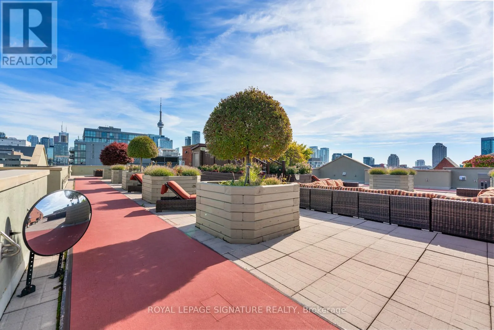 1219 - 801 KING STREET W