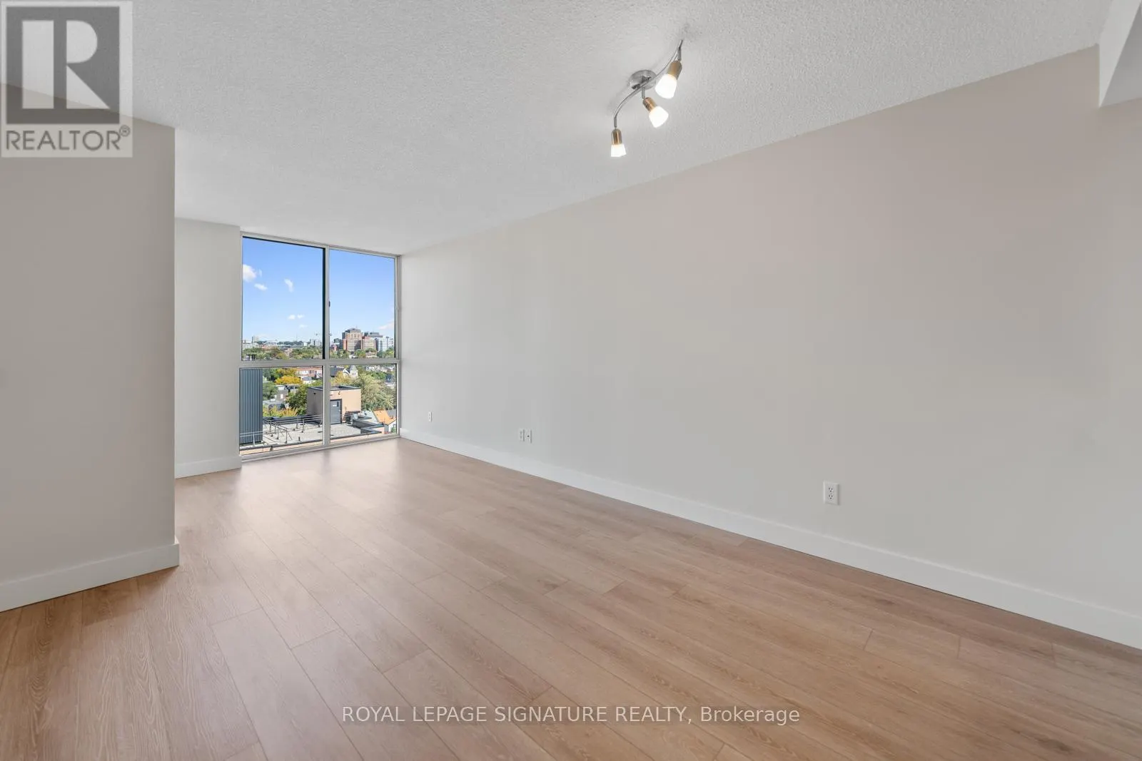 1219 - 801 KING STREET W