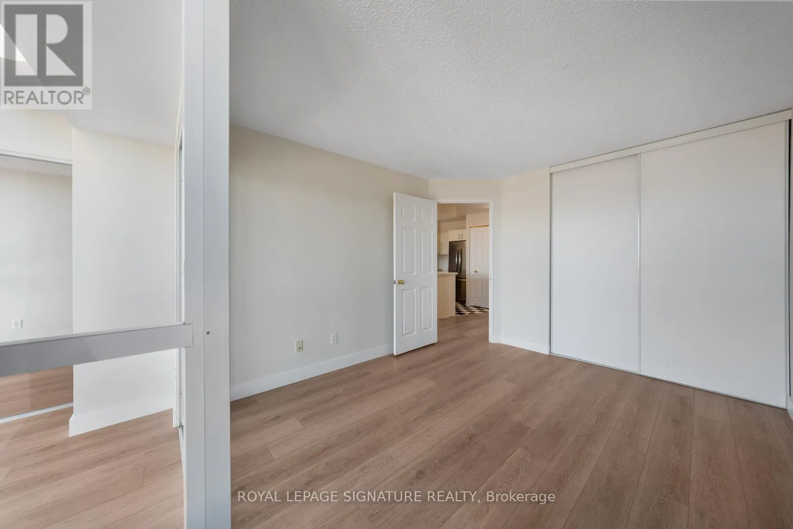 1219 - 801 KING STREET W