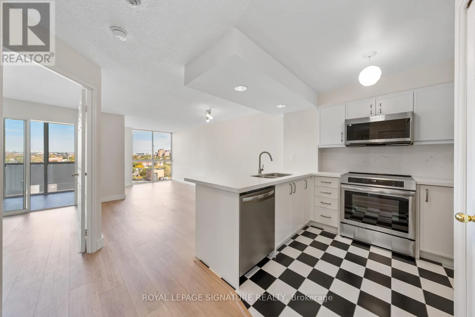 1219 - 801 KING STREET W