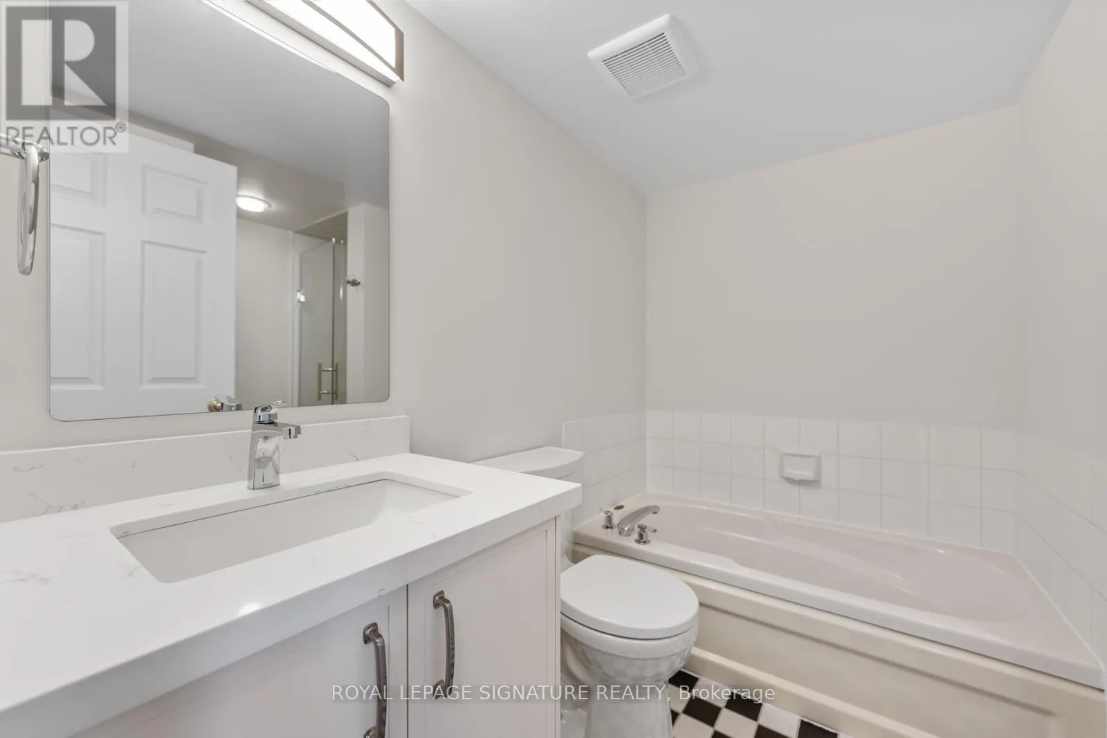 1219 - 801 KING STREET W