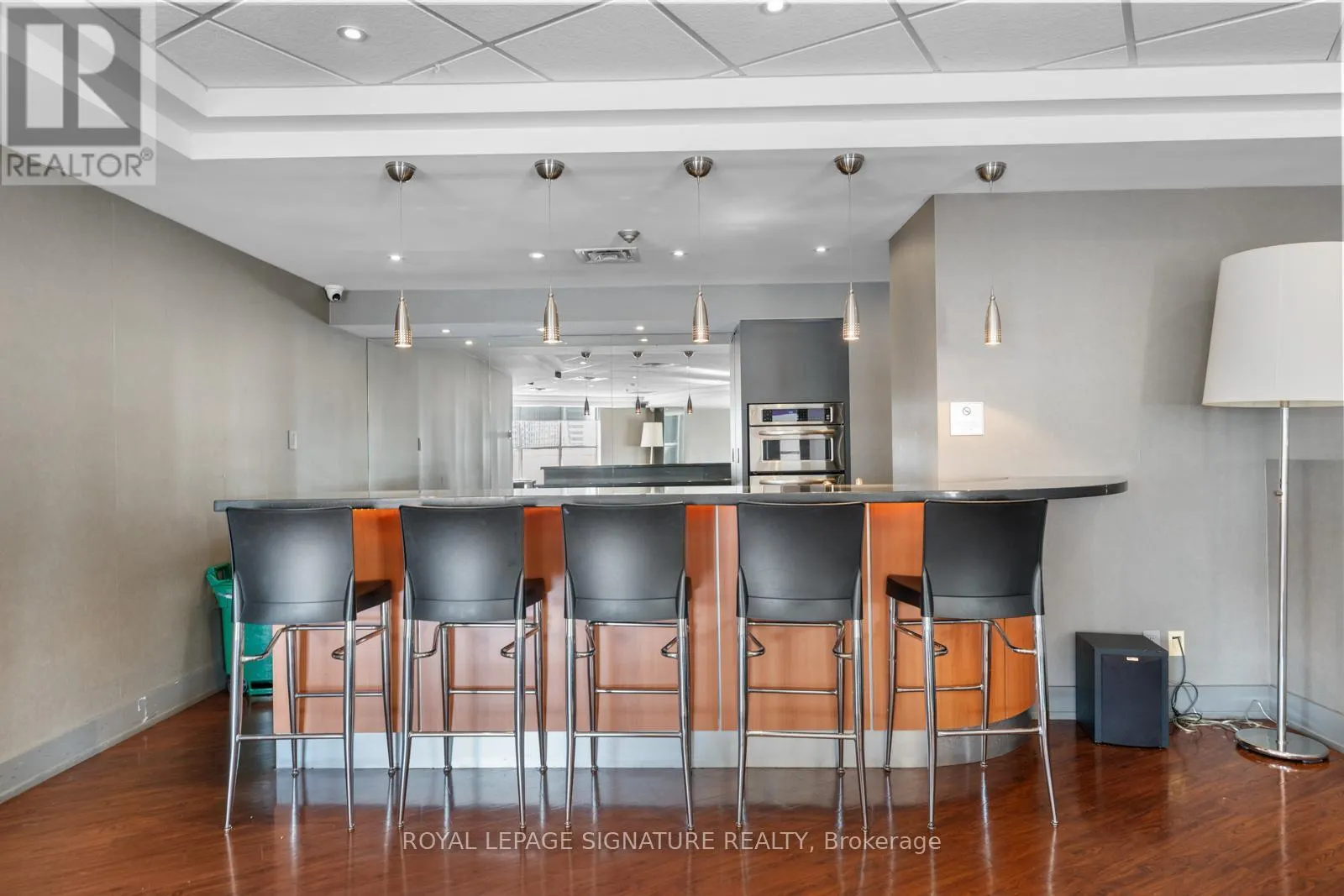 1219 - 801 KING STREET W