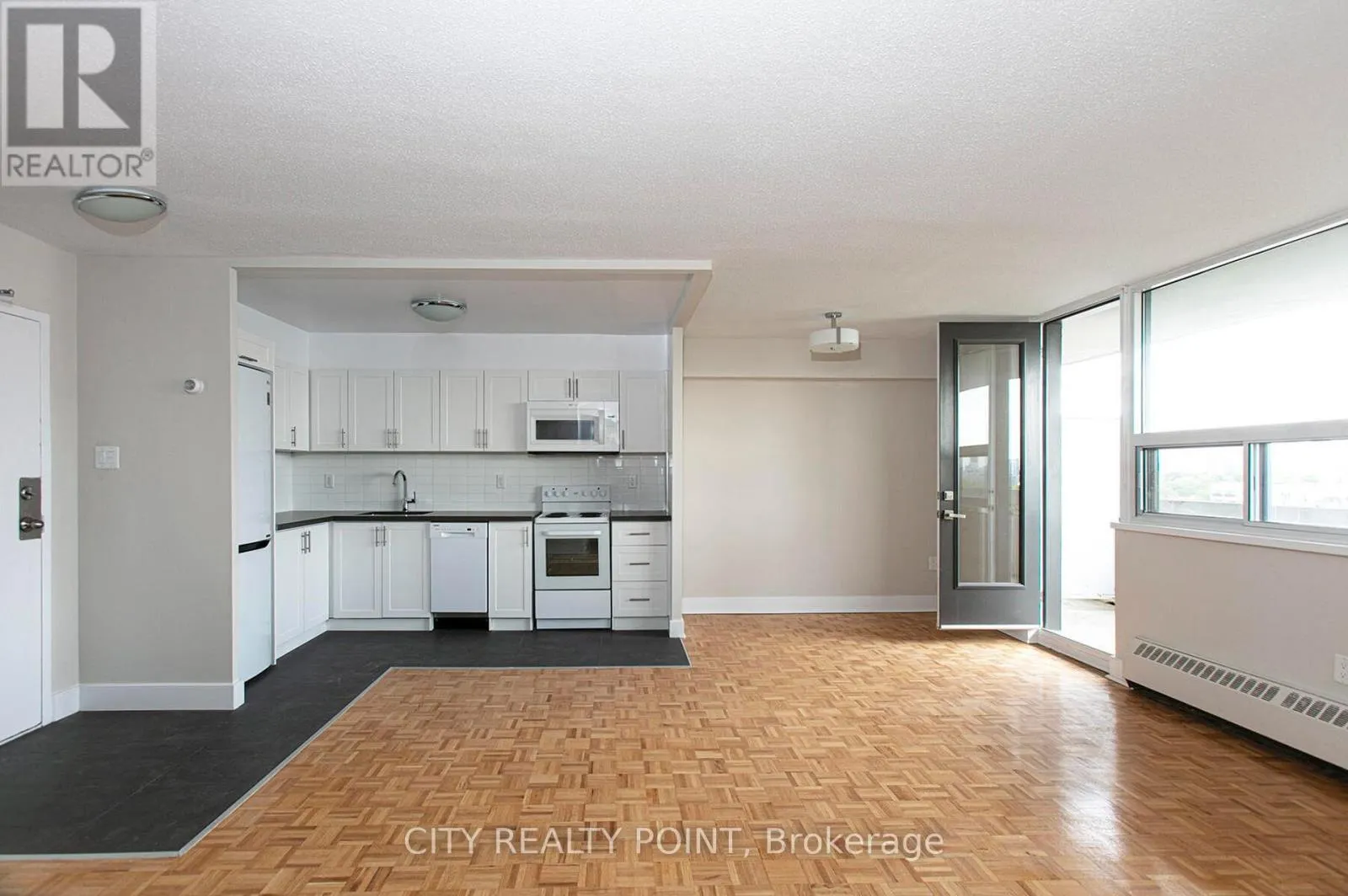 601 - 1500 BATHURST STREET