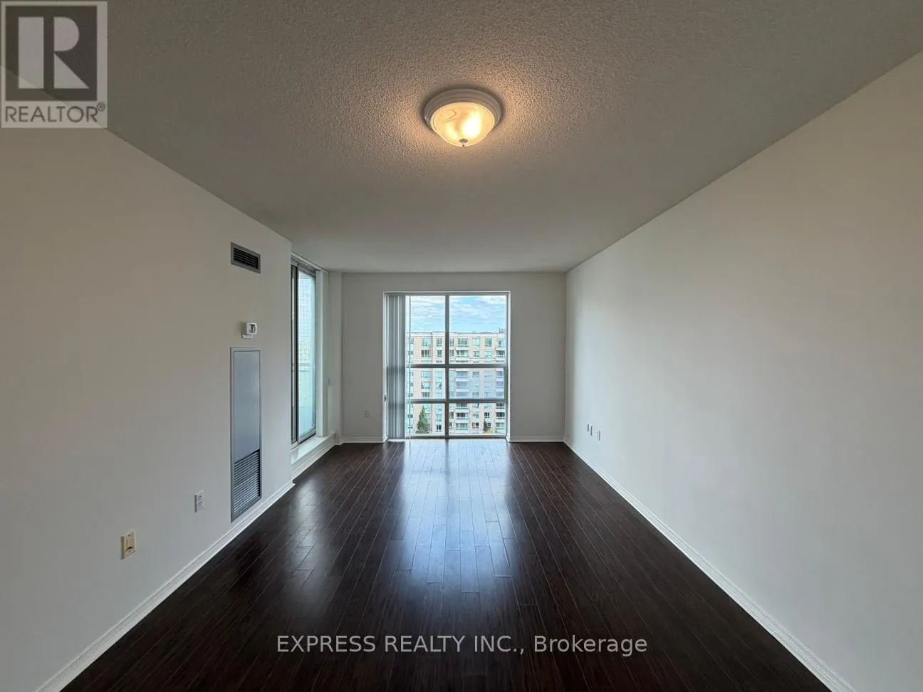 1205 - 1 PEMBERTON AVENUE